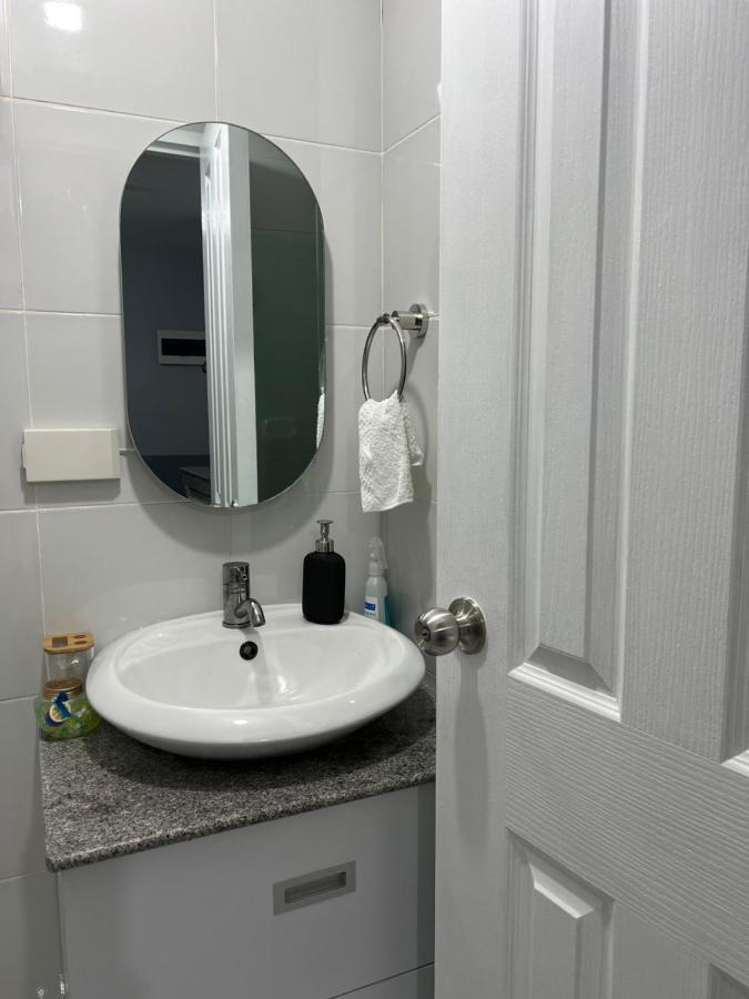 City Center - Front Of Iloilo Esplanade 2Br Condo Екстериор снимка