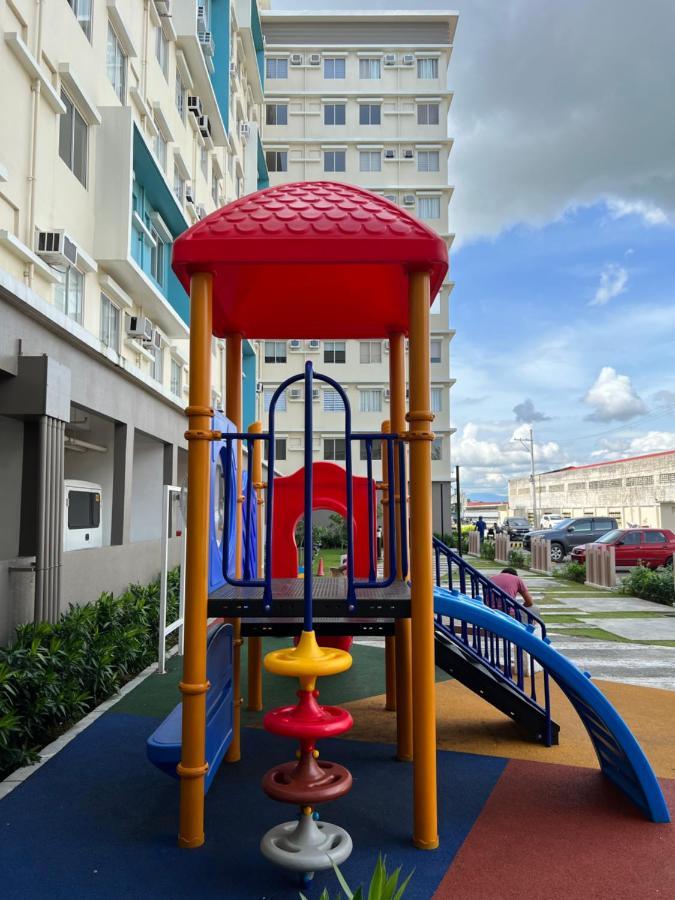 City Center - Front Of Iloilo Esplanade 2Br Condo Екстериор снимка