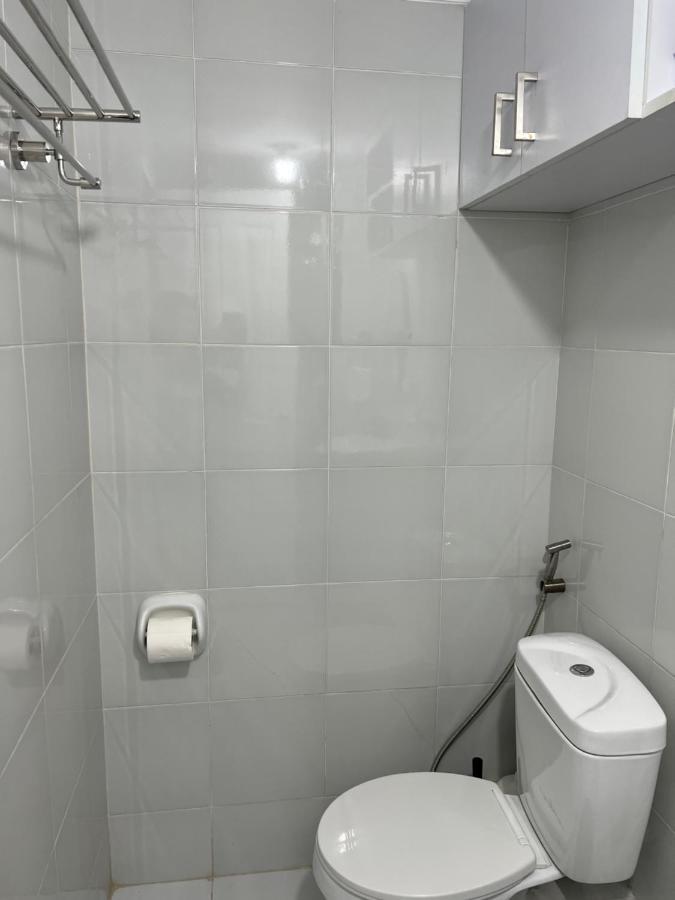City Center - Front Of Iloilo Esplanade 2Br Condo Екстериор снимка