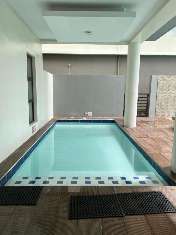 City Center - Front Of Iloilo Esplanade 2Br Condo Екстериор снимка